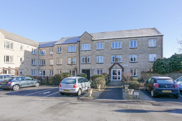4 bedroom(s) Detached  in Oxford