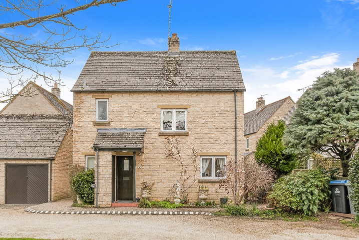 4 bedroom(s) Detached  in Oxford